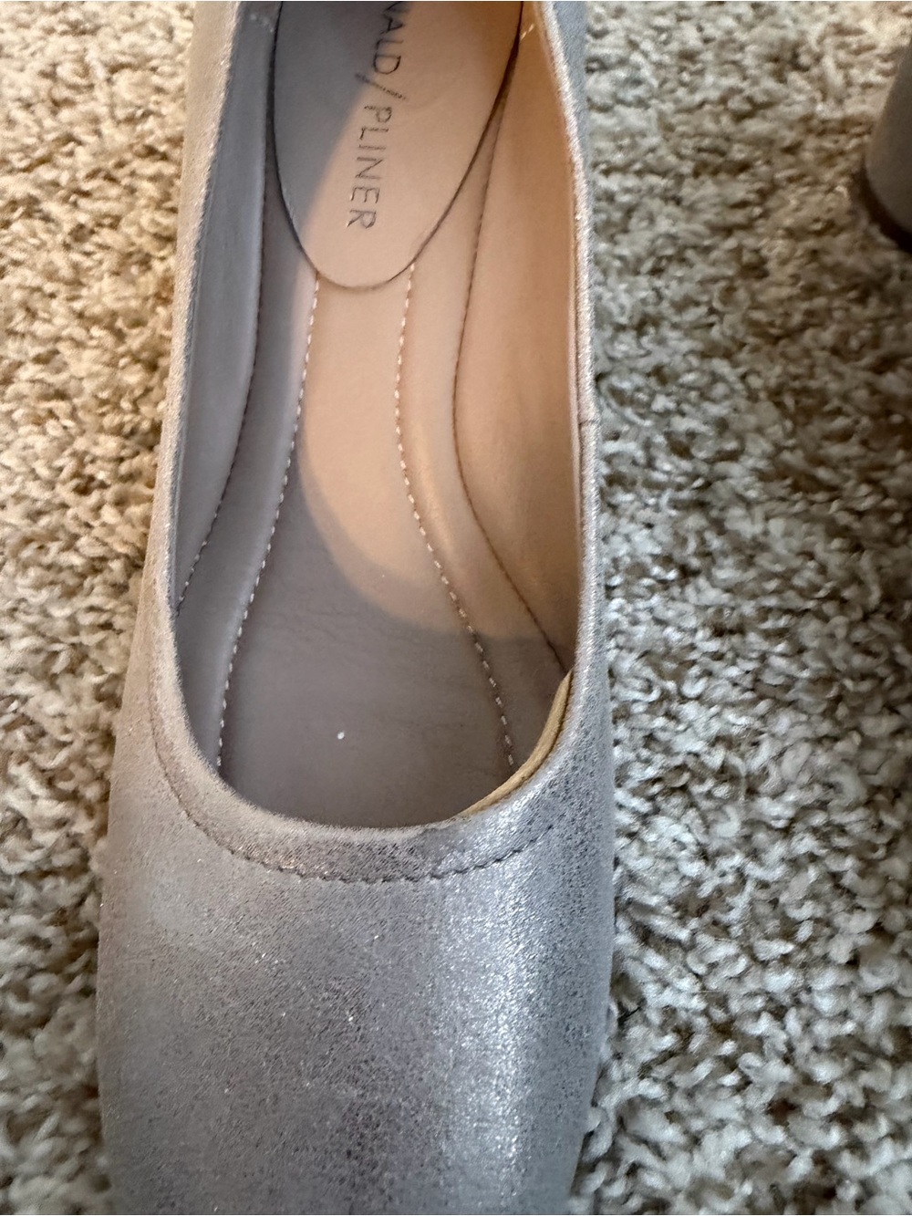 Donald J Pliner Corin Pump 5.5 Heel Silver Taupe - Picture 4 of 8